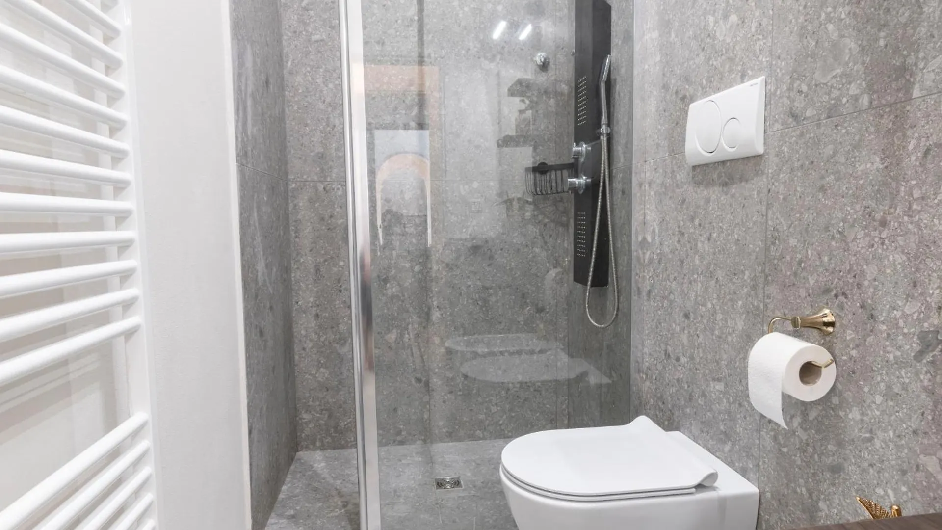 Ihost Apartment - Bottego 21 Milán 0*,